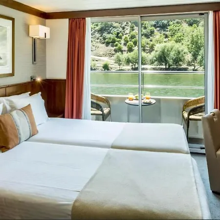 Douro Cruiser Hotel